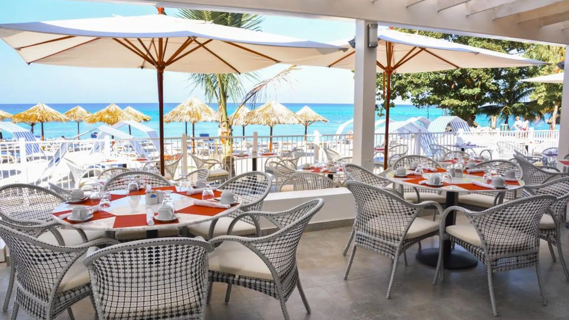 מונטגו ביי Grand Decameron Montego Beach, A Trademark All-Inclusive Resort 3*, מונטגו ביי