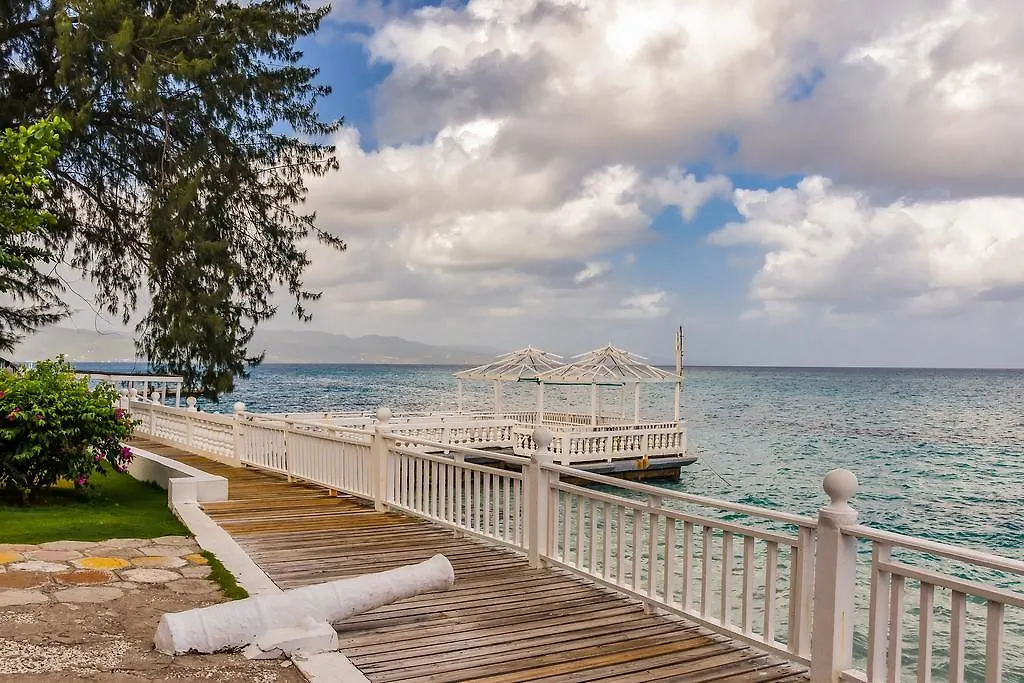 Grand Decameron Montego Beach, A Trademark All-Inclusive Resort Montego Bay